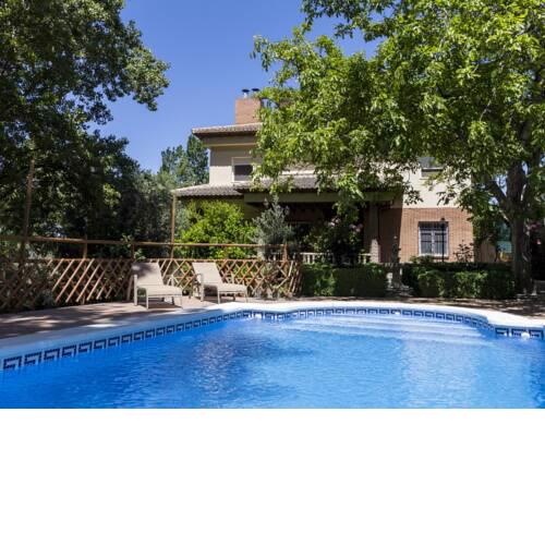 Casa rosa del romeral