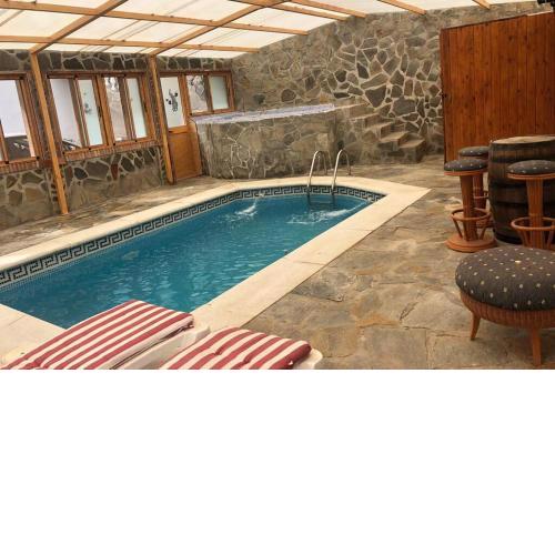 Casa rural Cristina- Piscina climatizada