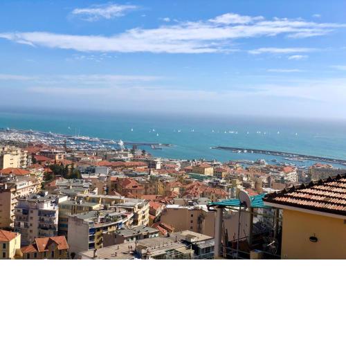 Casa Sandra - Sanremo sea view, with garage