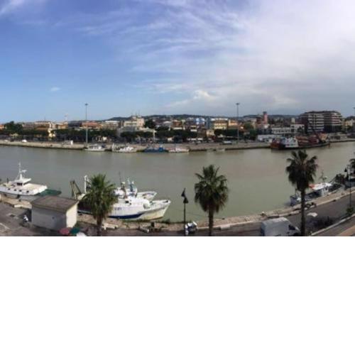 Casa sul fiume a due passi dal mare