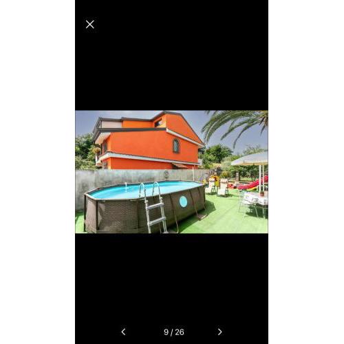 Casa vacanza tra Etna e Taormina Villa Ginevra con piscina in estate