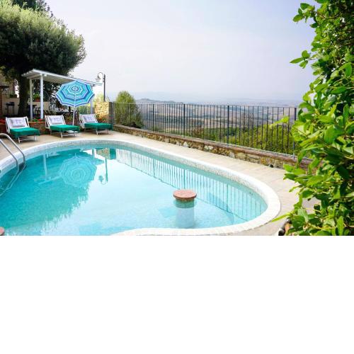 Casa Vacanze per 12 persone con piscina privata