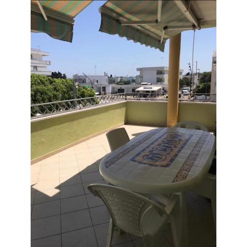 Casa vacanze Torre dell Orso Piazza 100m dal mare