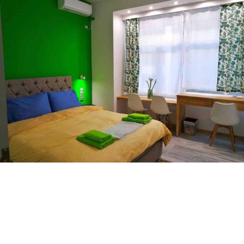 CASA VERDE di Giorgio 10 mins walk from Piraeus port