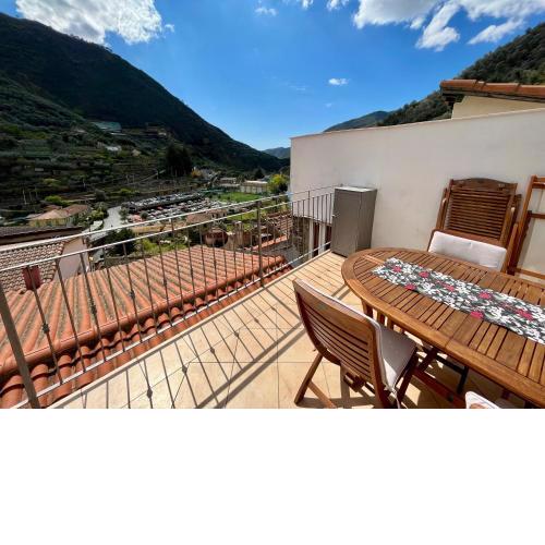 Casa Via Vezzargo