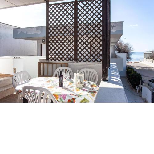 Casa vista mare direttamente in spiaggia m237