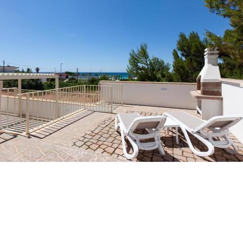 Casa vista mare sulla spiaggia Pescoluse m611