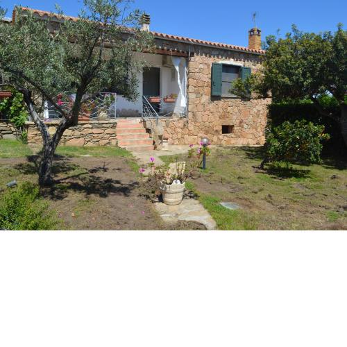 Casa Zente Arrubia