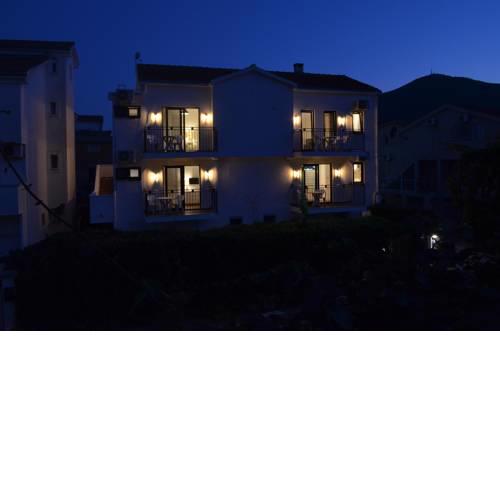 Casablanca Apartments