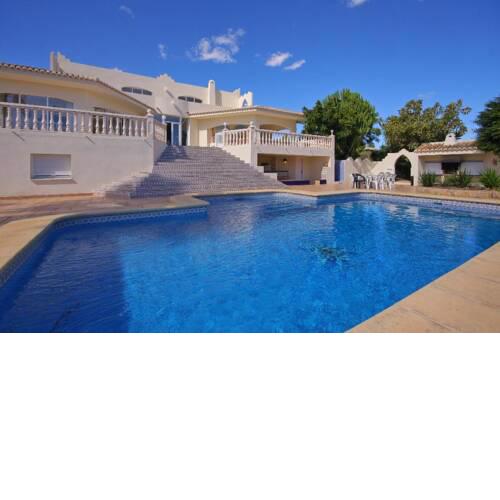 Casas Abiar Villa Sleeps 4 with Pool and Free WiFi