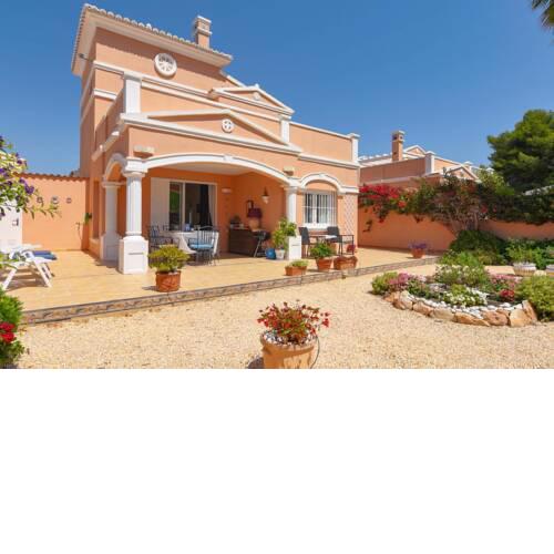 Casas de Torrat Holiday Home Sleeps 6 with Pool Air Con and Free WiFi