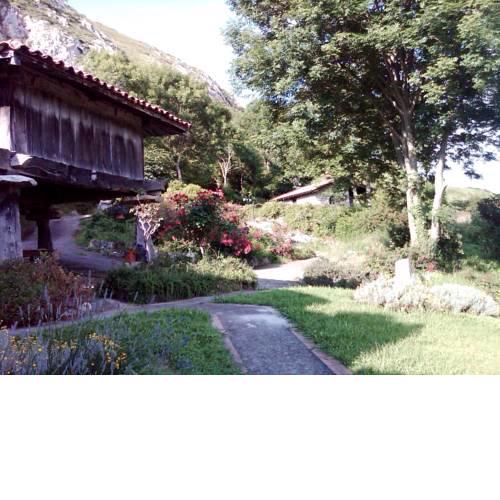Casas Rurales El Corberu