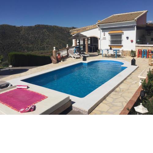 Casira, studios en kamers,Viñuela, Costa Del Sol