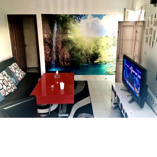 Casita bien equipada en buena zona!