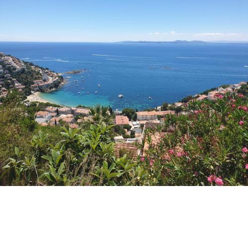 Casita en Roses con vistas impresionantes del mar y la montaña