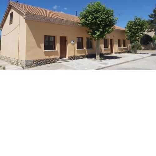 CASITAS PINILLA DEL VALLE