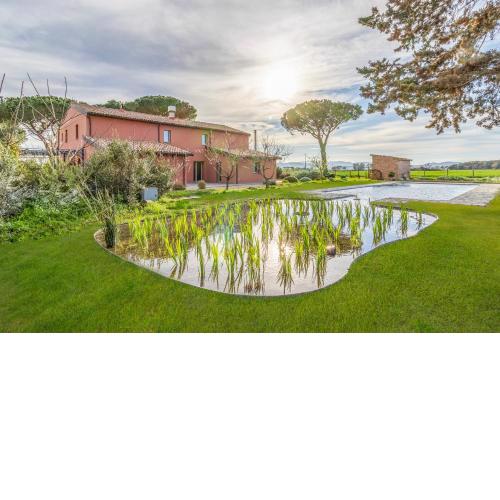 Casolare Clara with a beautiful Bio-Lake - Happy Rentals