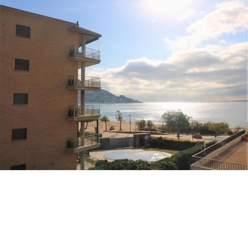 Castell Joncar,30 M de la playa, 1era linea de mar, vista al mar