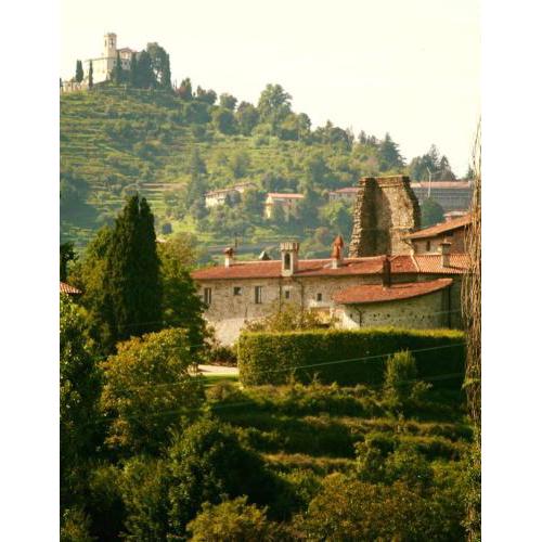 Castello di Cernusco Lombardone