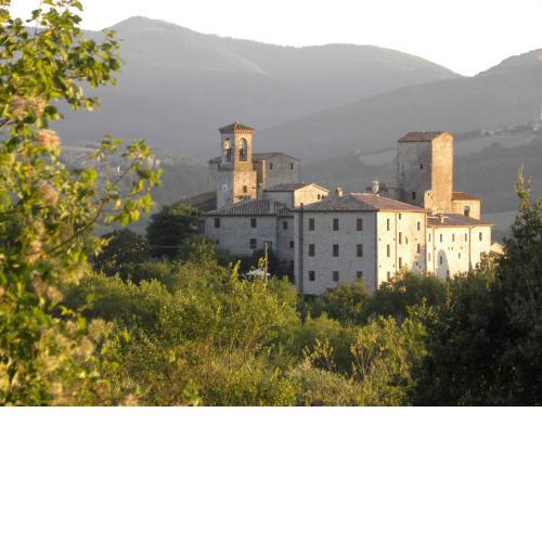 Castello Izzalini Todi Resort
