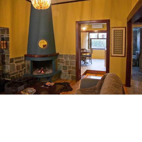 Castle Classic Courtyard Home
