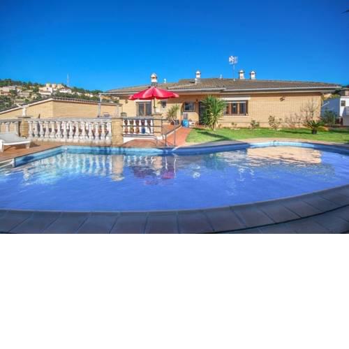 Caules Apartment Sleeps 4 Pool