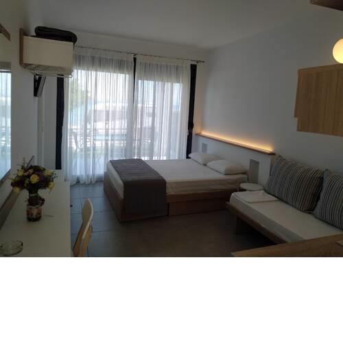 Cavo Blue Studios & Suites