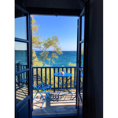 Cavos Studio by the sea