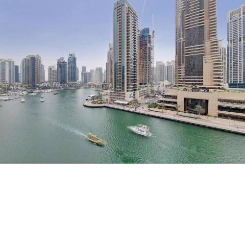 Cayan Tower, Dubai Marina - Vacationer