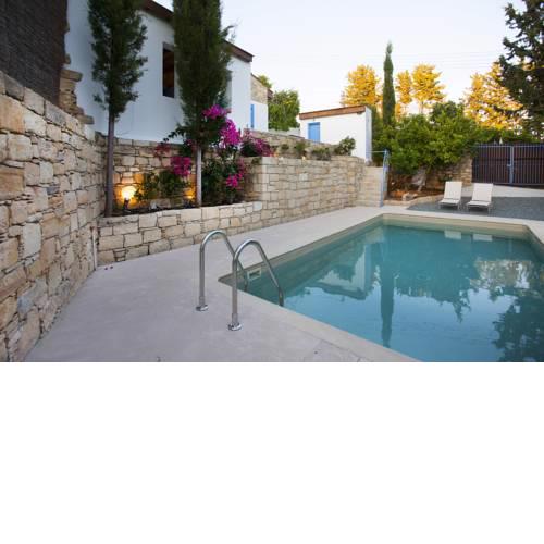 Cecilias Courtyard