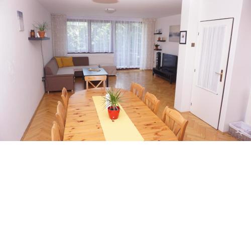 Cedron Apartments