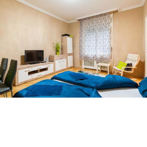 Center but Silent Apartment AC