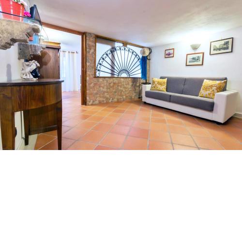 CENTER HOUSE - Apartment with Balcony Ortigia Wifi