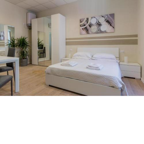 Center Rooms