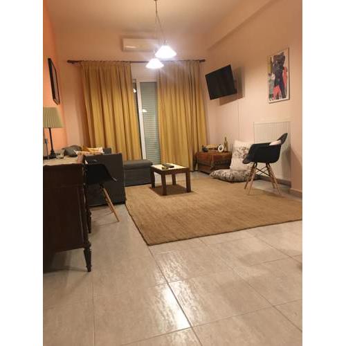 Central 2-Bedroom Luxury Apartment