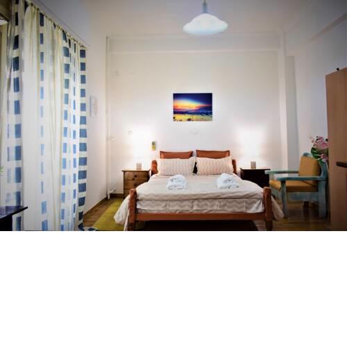 Central apt 10min from Acropolis by Subway(metro)