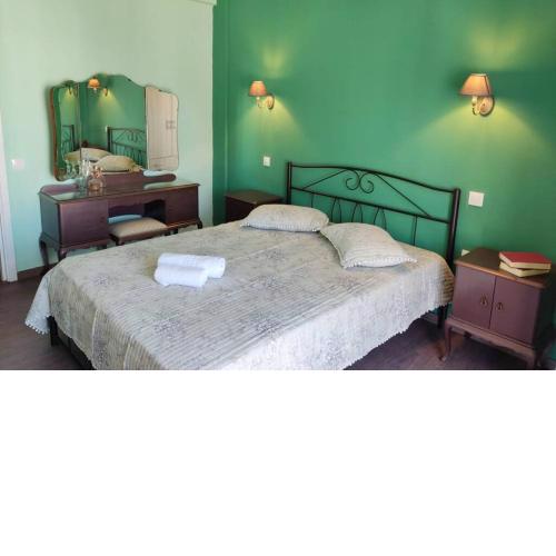 Central & Bright 2BD Apt in Corfu Town near Port