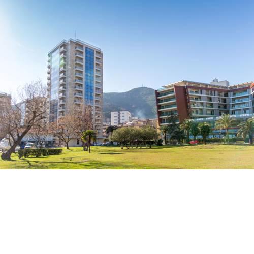 Central Budva apartment