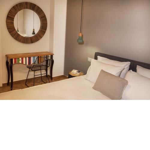 Central Comfy Modern Flat 2 bedrooms 2 bathrooms
