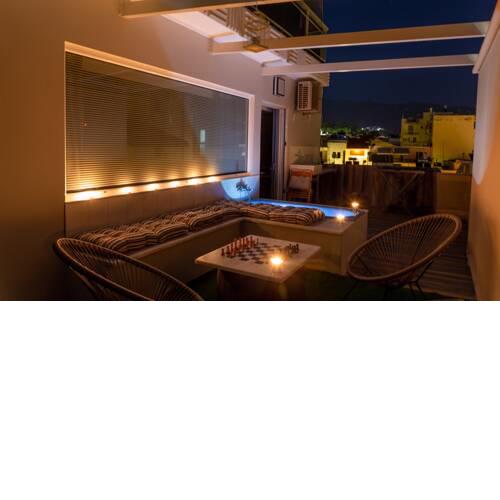 Central Cozy Penthouse fully equipped, big terrace