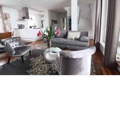 Central Dirk Penthouse Apartment