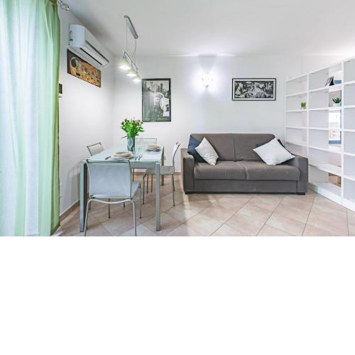 Central Flat near Teatro Massimo and Via Roma