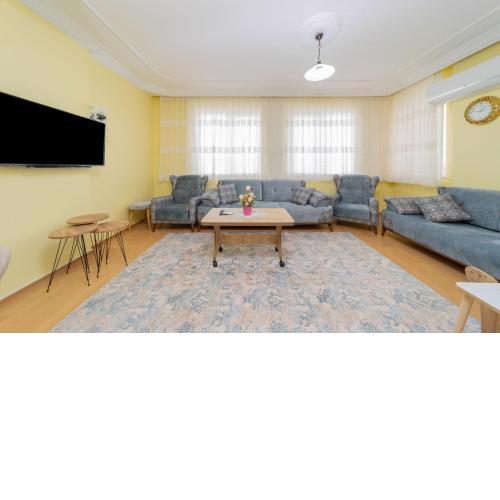 Central Fully Furnished Flat in Antalya Kepez