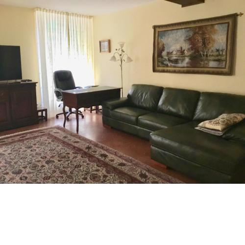 Central lakefront apartment