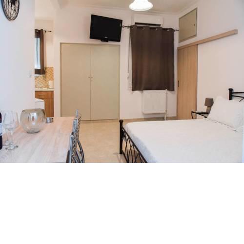 Central modern fully equipped double bed Studio