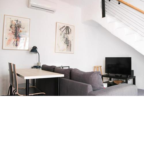 Central modern town house, roof terrace, Beach 1MIN