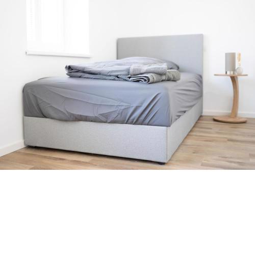 Central New Apartment - Near Public Transport at Discount - BEST AREA