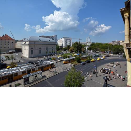 Central Panoráma Apartment