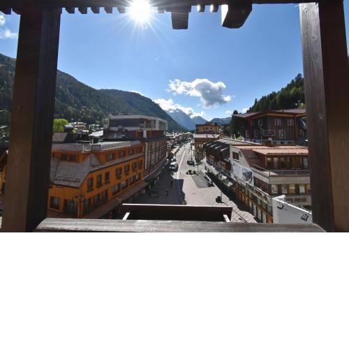 CENTRAL SPORT CAMPIGLIO 405