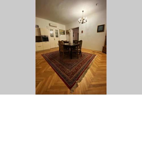 Central Station - Stylish Bourgeois Apartment
